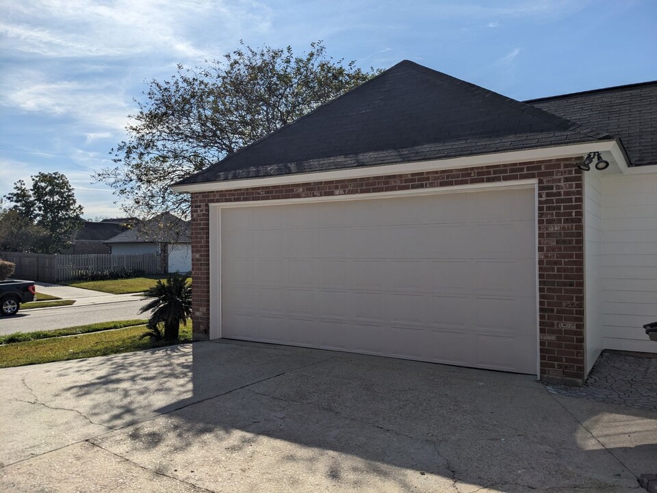 10203 Springridge Ave in Baton Rouge, LA - Building Photo