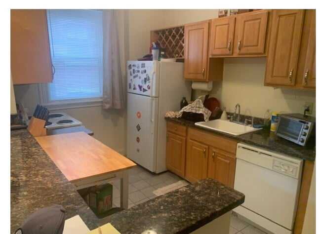 130 Jersey St, Unit 12 in Boston, MA - Foto de edificio - Building Photo