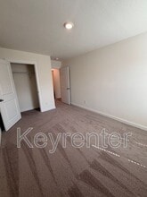 7033 Randleman Dr in Knoxville, TN - Building Photo - Building Photo