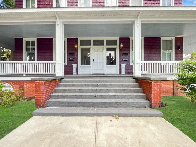 2115 Lincoln St in Savannah, GA - Building Photo - Building Photo