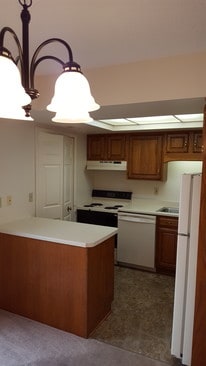216 W Pierce St in Bryan, OH - Building Photo - Building Photo