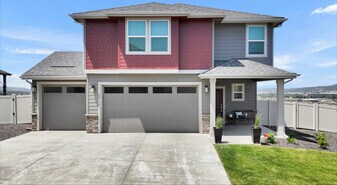 20766 E Valley Vista Dr in Liberty Lake, WA - Building Photo
