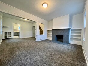 404 N 64th St in Milwaukee, WI - Building Photo - Building Photo