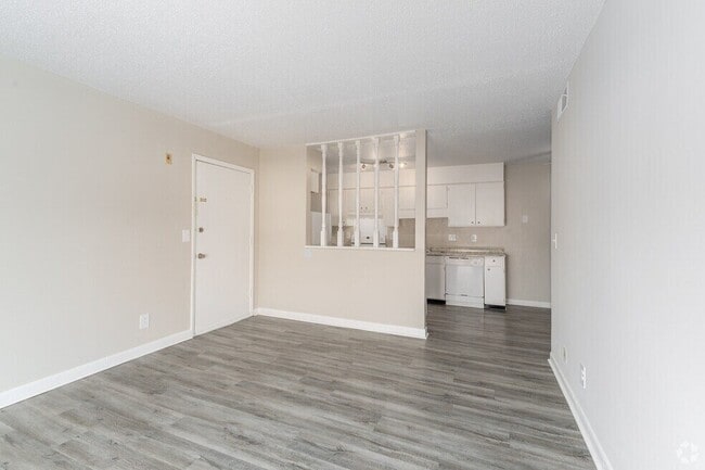 4601 Packard Dr