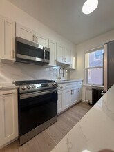 30 Kelly Pkwy in Bayonne, NJ - Building Photo - Building Photo