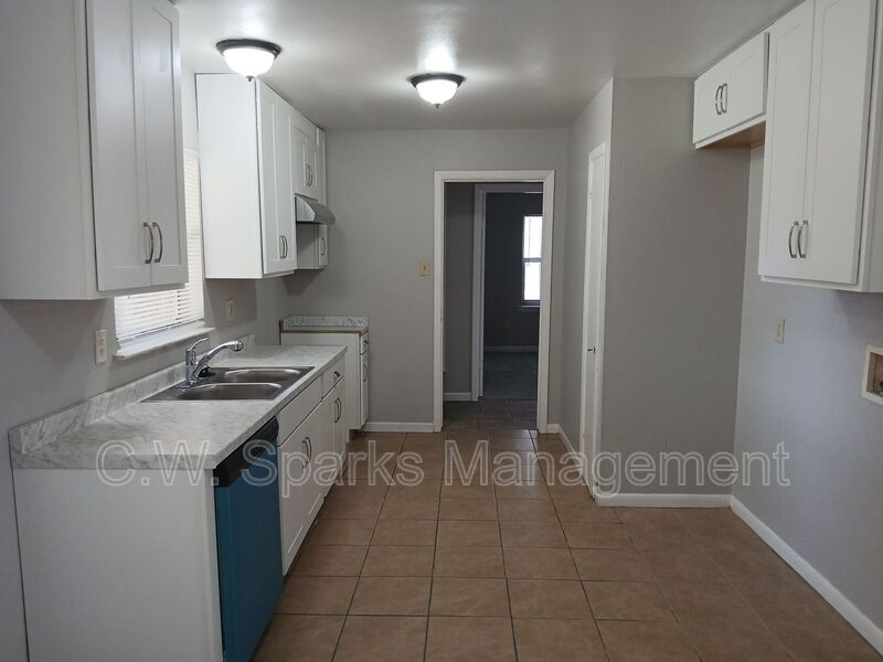 635 Highfall Dr in Dallas, TX - Building Photo