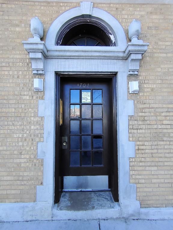 property at 1701 W North Shore Ave
