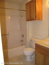 922 Fannin St in Denton, TX - Building Photo - Building Photo