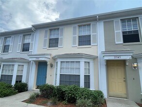 13543 Embassy Park Ct in Dade City, FL - Building Photo - Building Photo