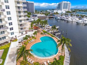 1 Las Olas Cir, Unit #1204 in Fort Lauderdale, FL - Building Photo - Building Photo