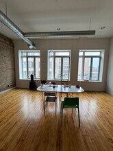 1270 N Milwaukee Ave in Chicago, IL - Building Photo - Building Photo