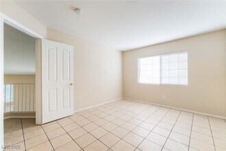 435 Coral Sea St in Henderson, NV - Foto de edificio - Building Photo