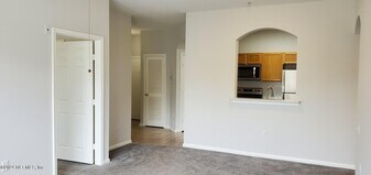 10550 Baymeadows Rd in Jacksonville, FL - Building Photo