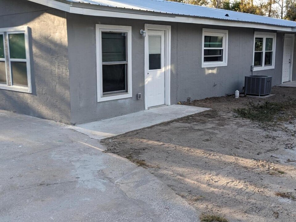 222 Reva St in Daytona Beach, FL - Building Photo