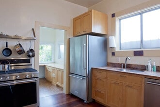 2755 Sutter Street in San Francisco, CA - Foto de edificio - Building Photo