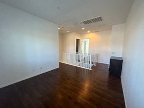 10373 Addie de Mar Ln in Las Vegas, NV - Building Photo - Building Photo