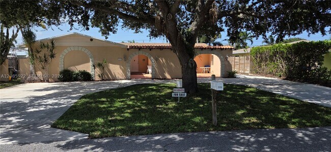 property at 2359 N Wallen Dr