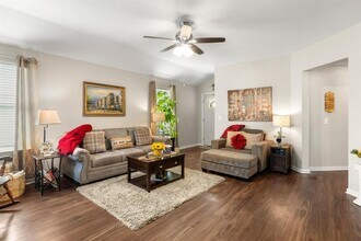 172 Alpha in Kyle, TX - Building Photo - Building Photo