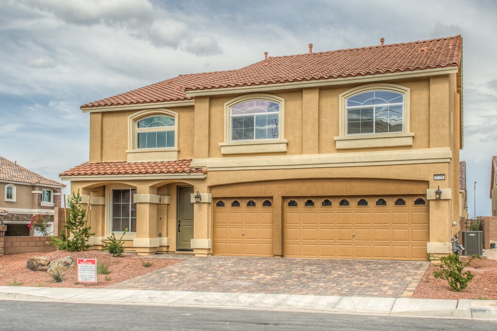 9728 Golden Thread Ct in Las Vegas, NV - Building Photo