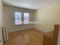 23 Edison Ave, Unit 2 in Medford, MA - Building Photo - Building Photo