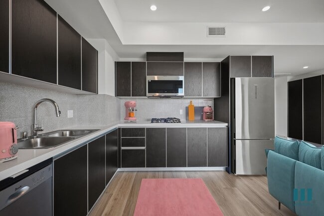 Ogden Garden by Wiseman in Los Angeles, CA - Building Photo - Building Photo