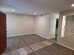 3947 W 178th St, Unit 3 in Torrance, CA - Building Photo - Building Photo