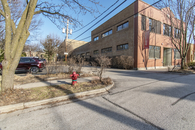 property at 537 Custer Ave