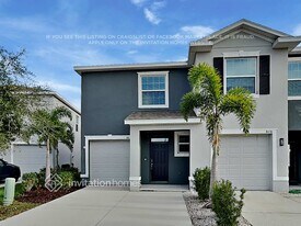 8632 Milestone Dr in Sarasota, FL - Building Photo