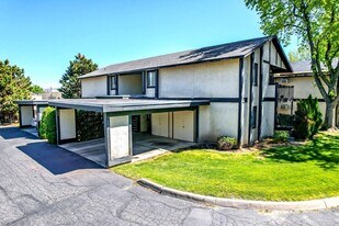 7060 W Colehaven Ln in Boise, ID - Building Photo