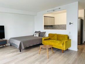 300 N State St, Unit 5126 in Chicago, IL - Building Photo - Building Photo