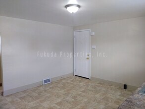 2490 Forest Ave, Unit 2 in Niagara Falls, NY - Building Photo - Building Photo