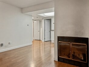 7252 Foxridge Cir in Anchorage, AK - Building Photo - Building Photo