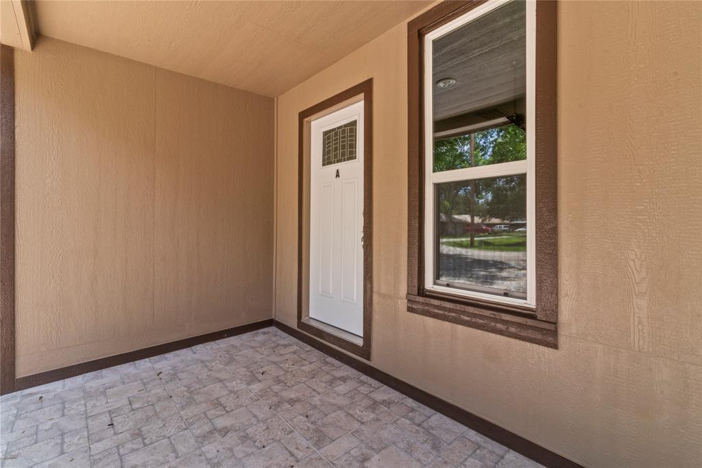 436 E Peach St in Angleton, TX - Building Photo