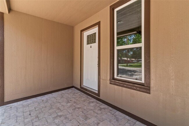 property at 436 E Peach St