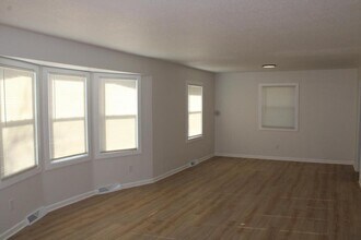 18008 E 27 St S in Independence, MO - Building Photo - Building Photo