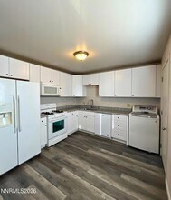 2390 Nelson Way in Sparks, NV - Building Photo - Building Photo