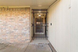 4222 Amir St in Houston, TX - Building Photo - Building Photo