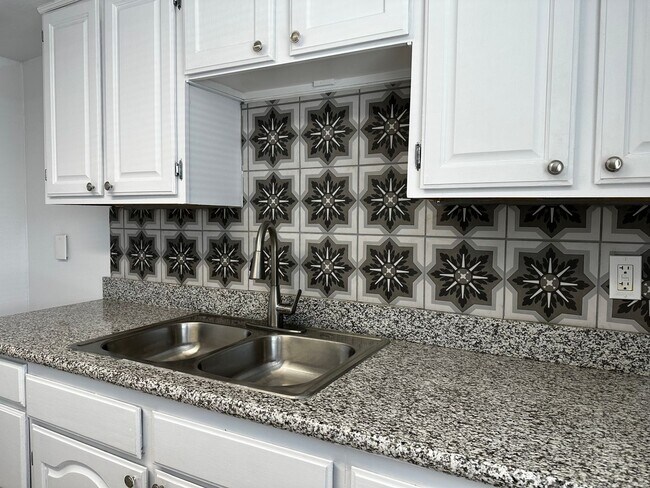 14005 N Palm St-Unit -3 in El Mirage, AZ - Building Photo - Building Photo