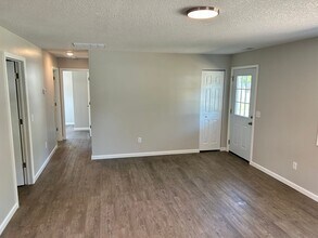 1112 Jersey St in Bluffton, IN - Building Photo - Building Photo