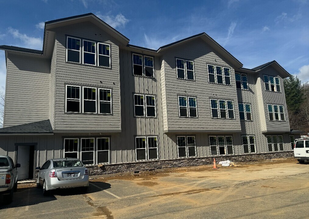 Willa Mountain Apartments in Boone, NC - Foto de edificio