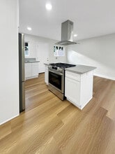 2173 Harrison Ave, Unit 2175 in San Diego, CA - Foto de edificio - Building Photo