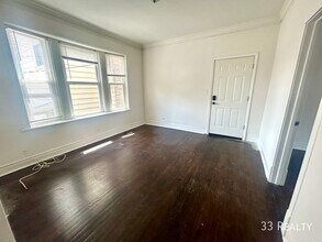 2133 N Springfield Ave in Chicago, IL - Building Photo - Building Photo