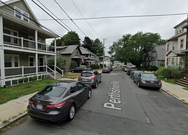 66 Perthshire Rd, Unit 1 in Boston, MA - Building Photo - Building Photo