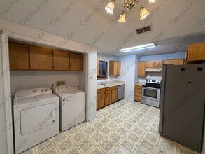 1012 Stanton Pl in Clovis, NM - Building Photo - Building Photo