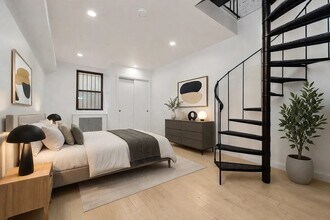 227 W 20th St in New York, NY - Building Photo - Building Photo