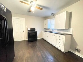 2108 N 21st St in Waco, TX - Building Photo - Building Photo