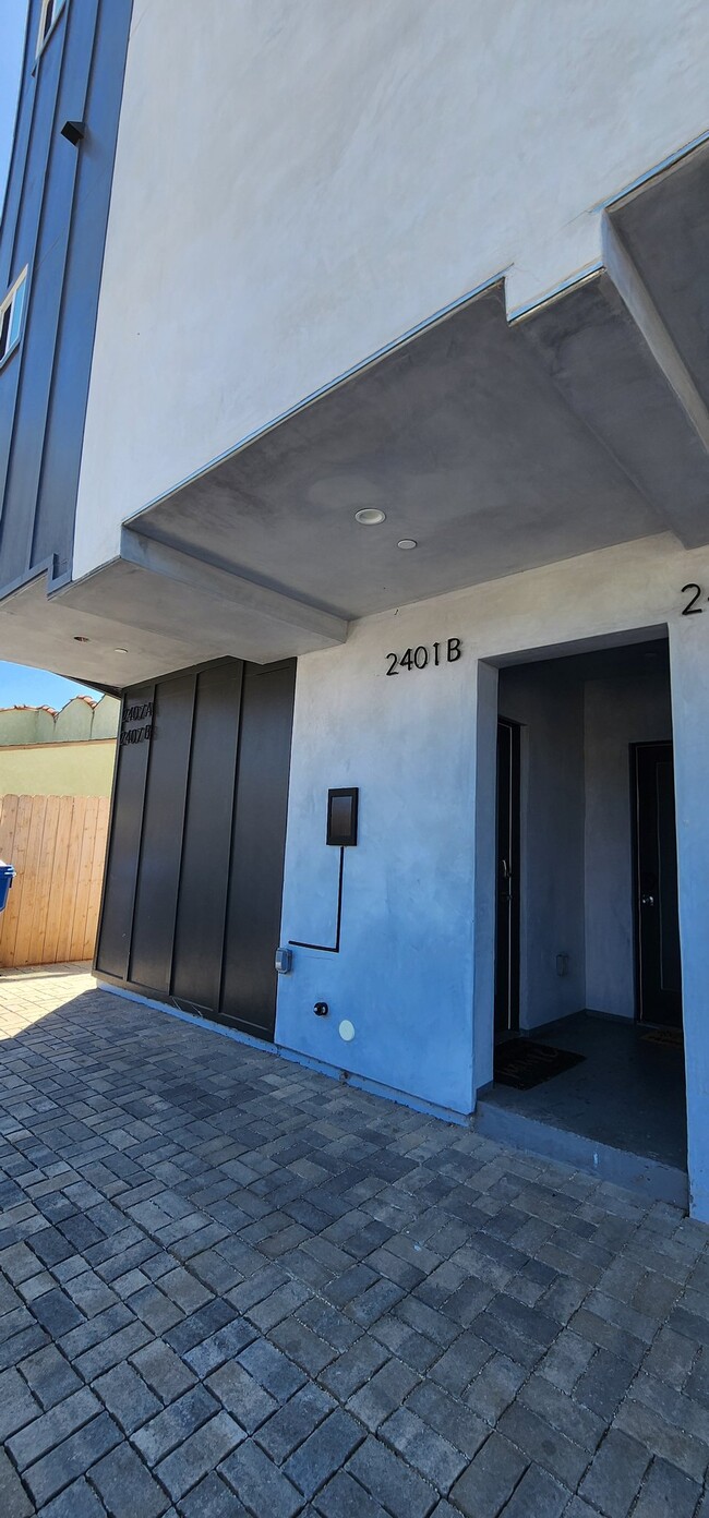 property at 2401 Redondo Blvd