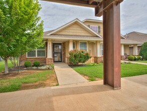 8813 SW 55th St in Oklahoma City, OK - Building Photo - Building Photo
