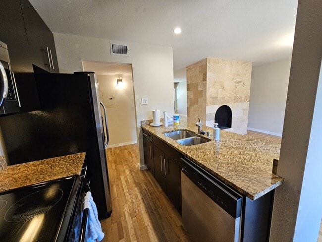 5836 Birchbrook Dr in Dallas, TX - Building Photo - Building Photo
