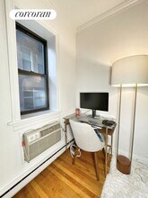 429 W 24 St in New York, NY - Building Photo - Building Photo